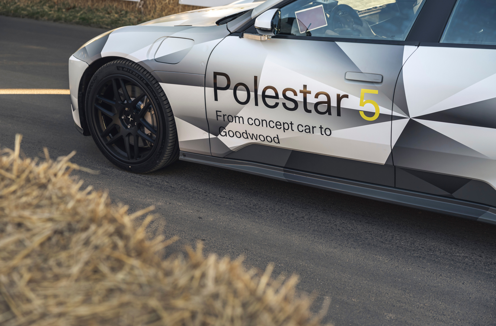 SMALL_Polestar_5_electric_4-door_GT_to_debut_exclusive_new_Polestar_electric_powertrain (6)